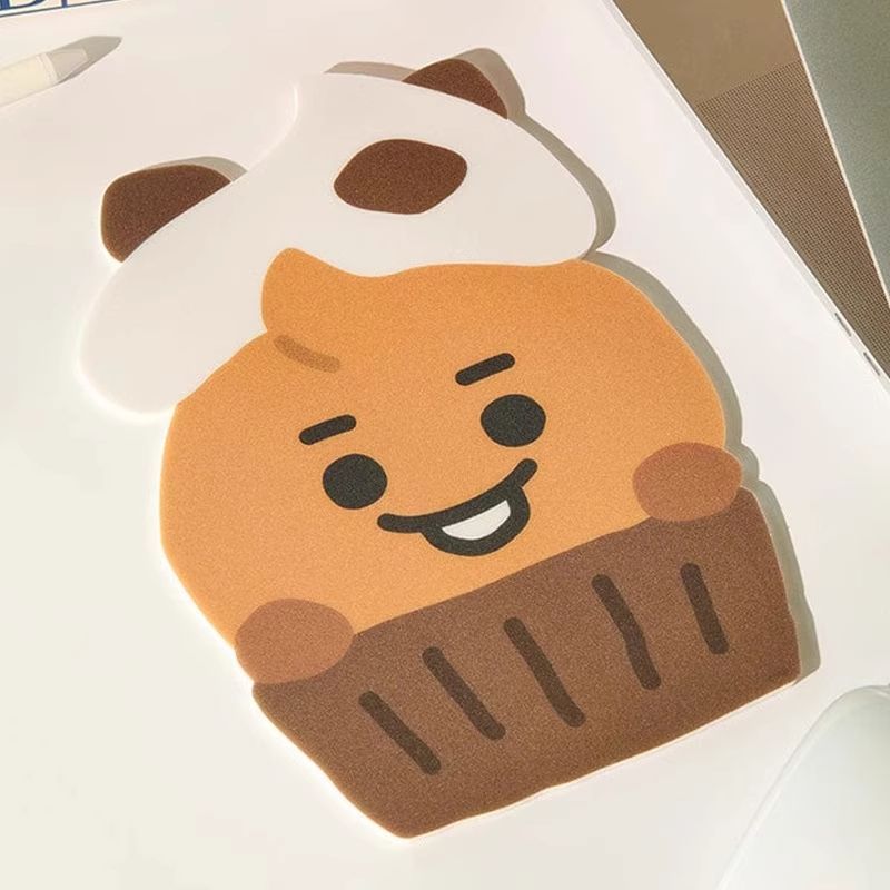 BT21 Cartoon Baking Bakery Ser - مراجعة Esports Gaming Desk وسعره